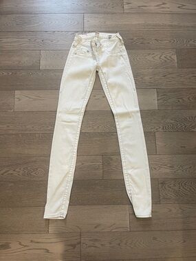Skinny White Women's Jeans - Sleek Slim Fit